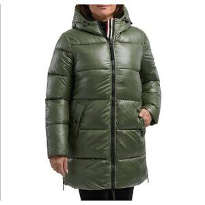 NEW Hunter Women's M Mid Length Puffer Coat Hood & Zipper Closure Polyester